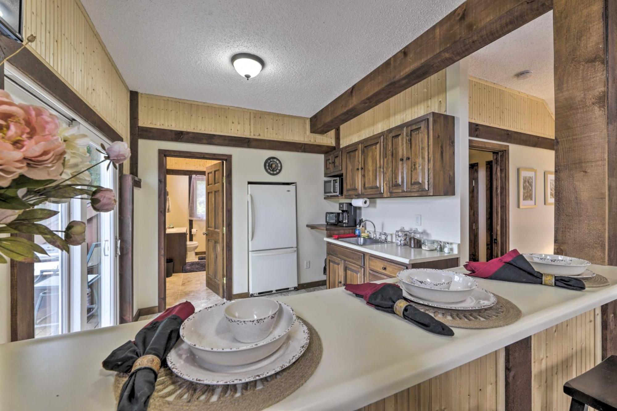 Private Guest House With Deck And Spectacular Views! Ънкасвил Екстериор снимка
