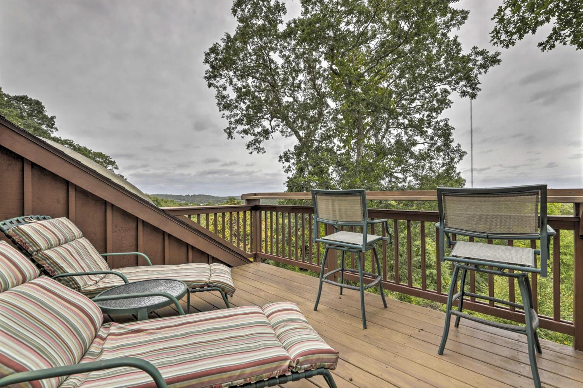 Private Guest House With Deck And Spectacular Views! Ънкасвил Екстериор снимка